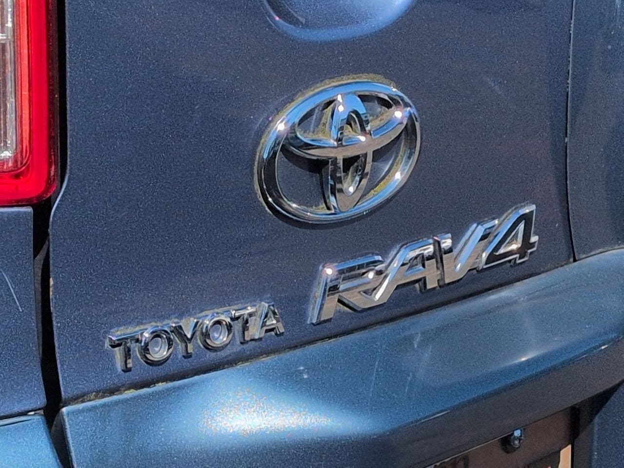 Thumbnail: 2007 Toyota RAV4 - 11