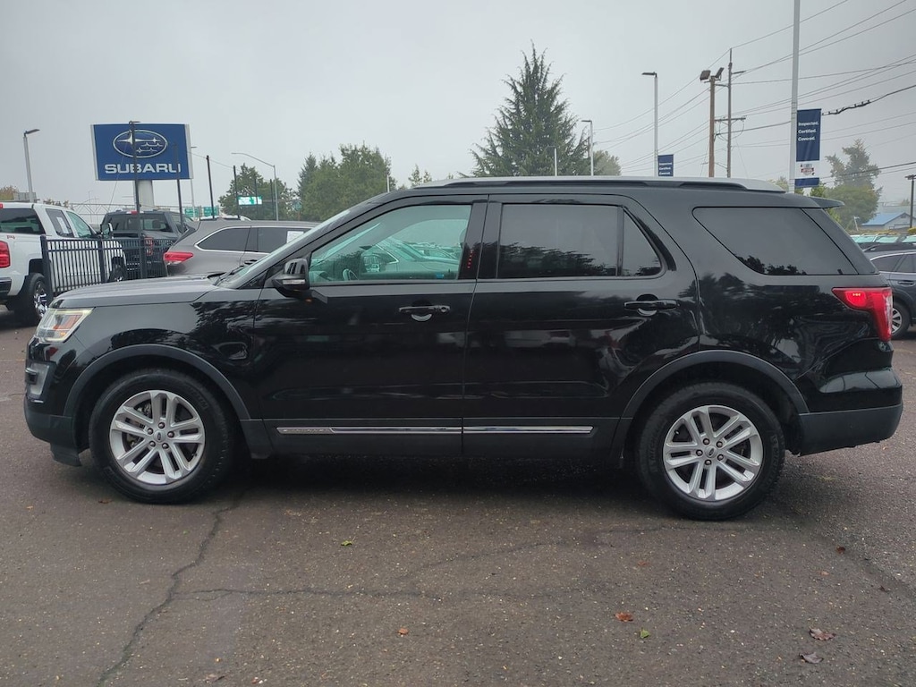 Used 2017 Ford Explorer XLT SUV