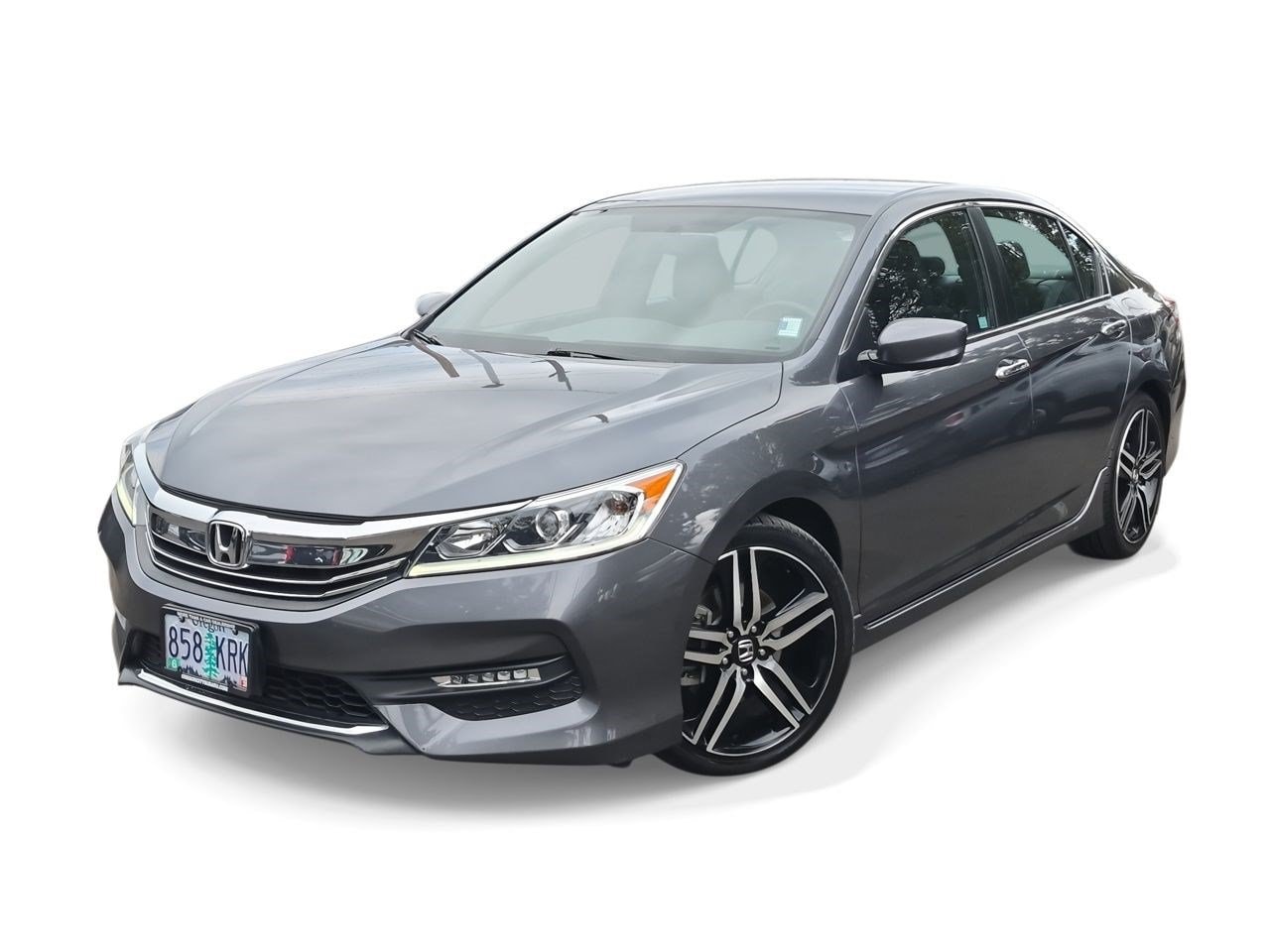Used 2017 Honda Accord Sport with VIN 1HGCR2F55HA163462 for sale in Oregon City, OR
