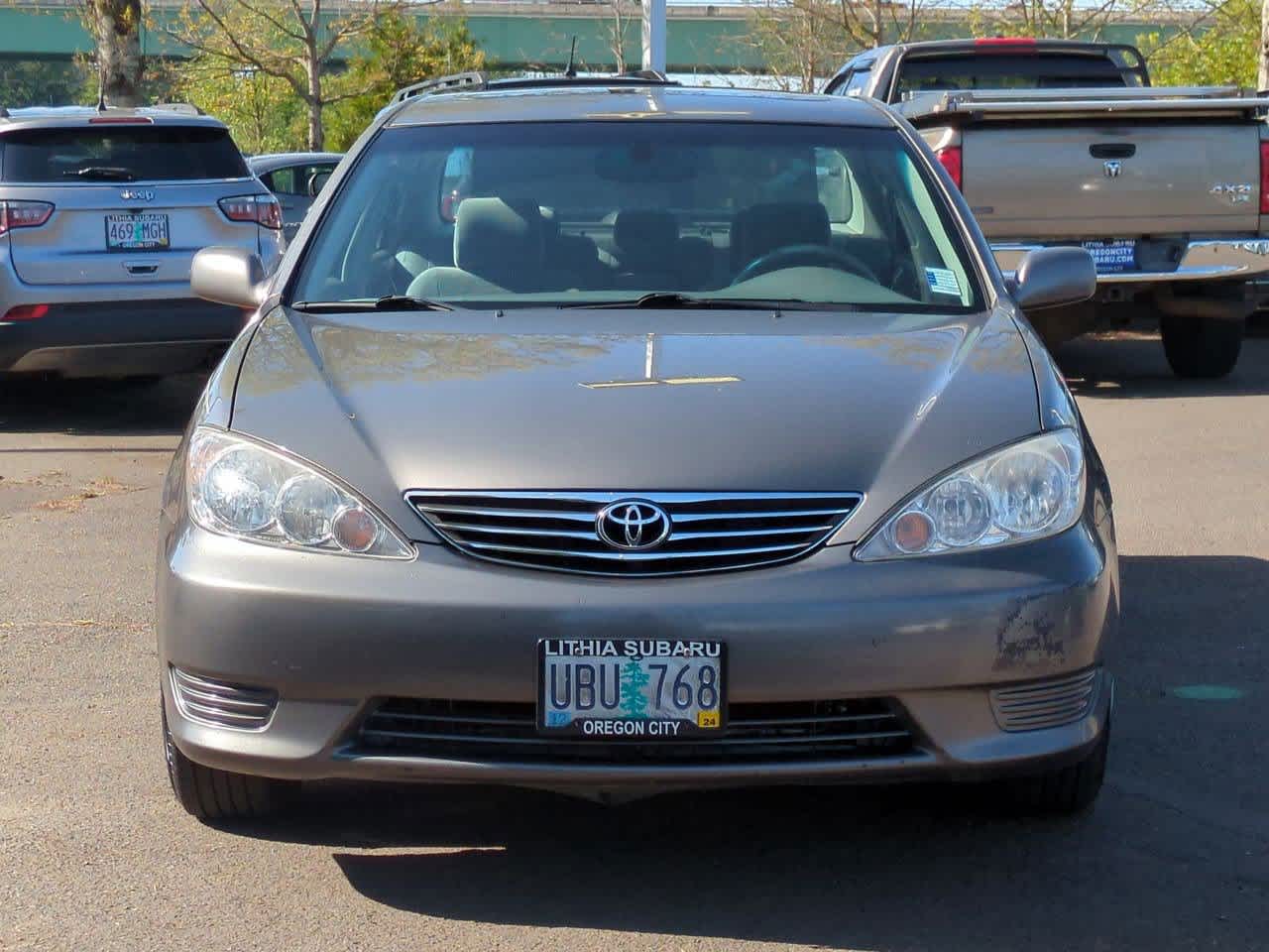 2006 Toyota Camry LE 8