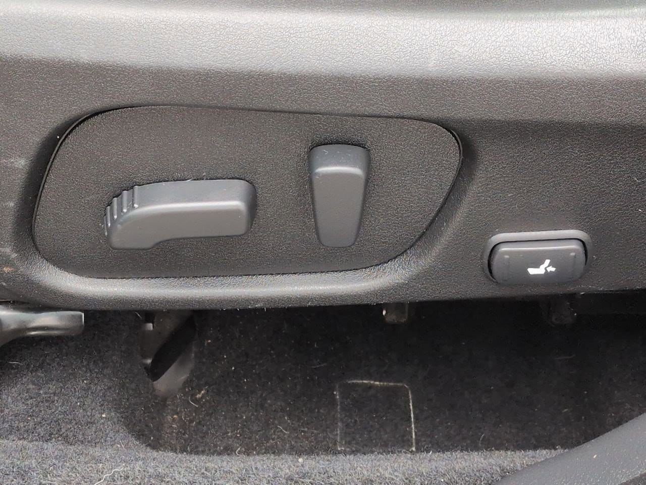 Thumbnail: 2018 Subaru Forester - 16