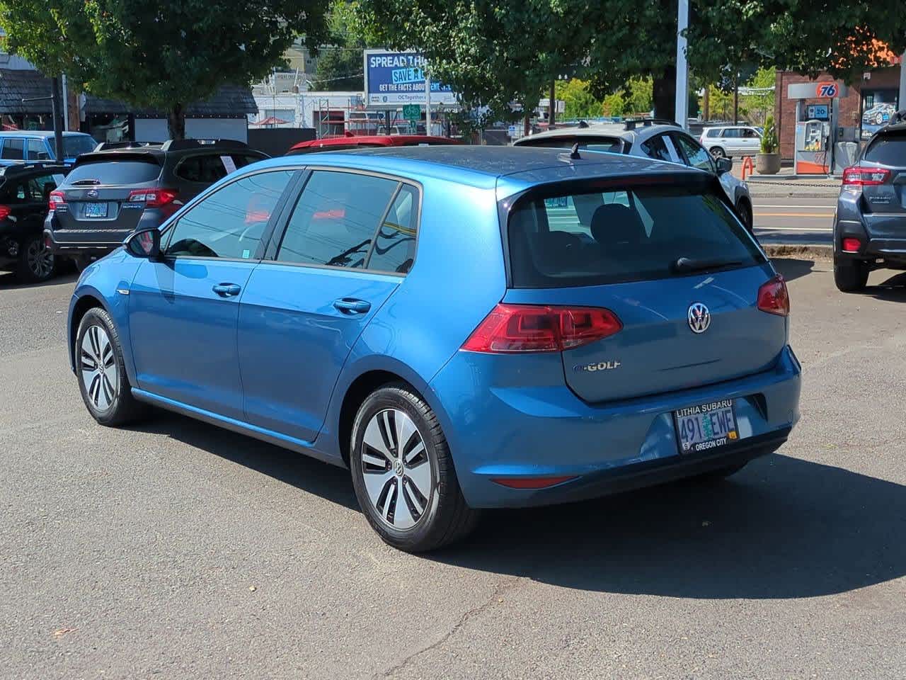 2016 Volkswagen e-Golf SE 6