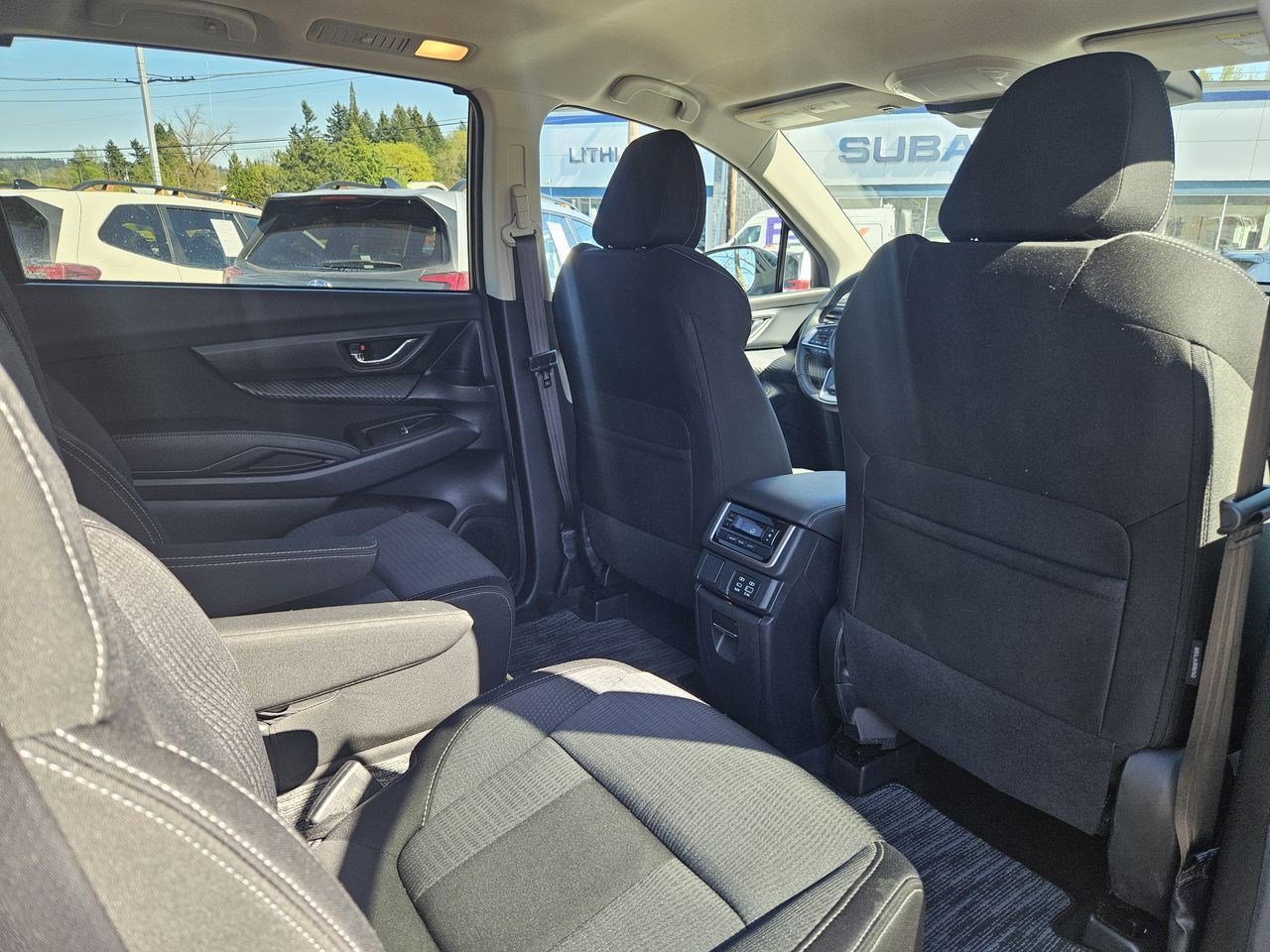 2024 Subaru Ascent Premium 18