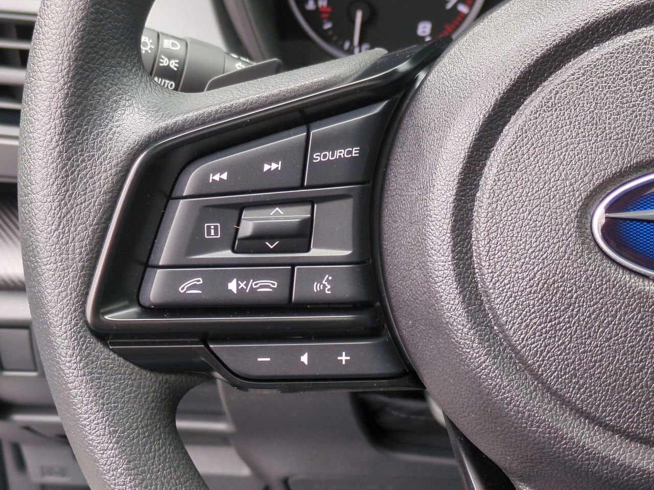 2025 Subaru Crosstrek Premium 26