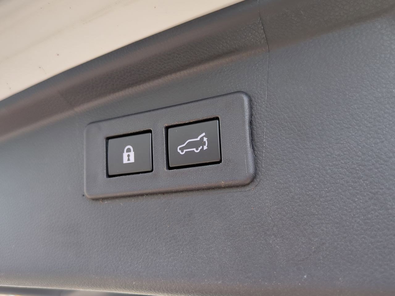 2022 Subaru Outback Premium 38