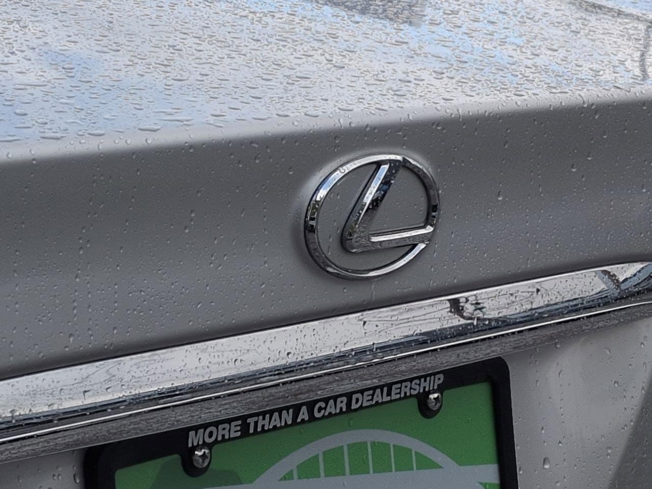 Thumbnail: 2005 Lexus ES - 12