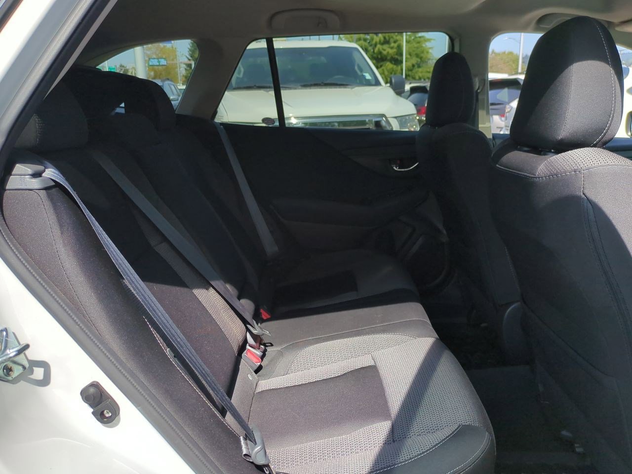 2022 Subaru Outback Premium 22