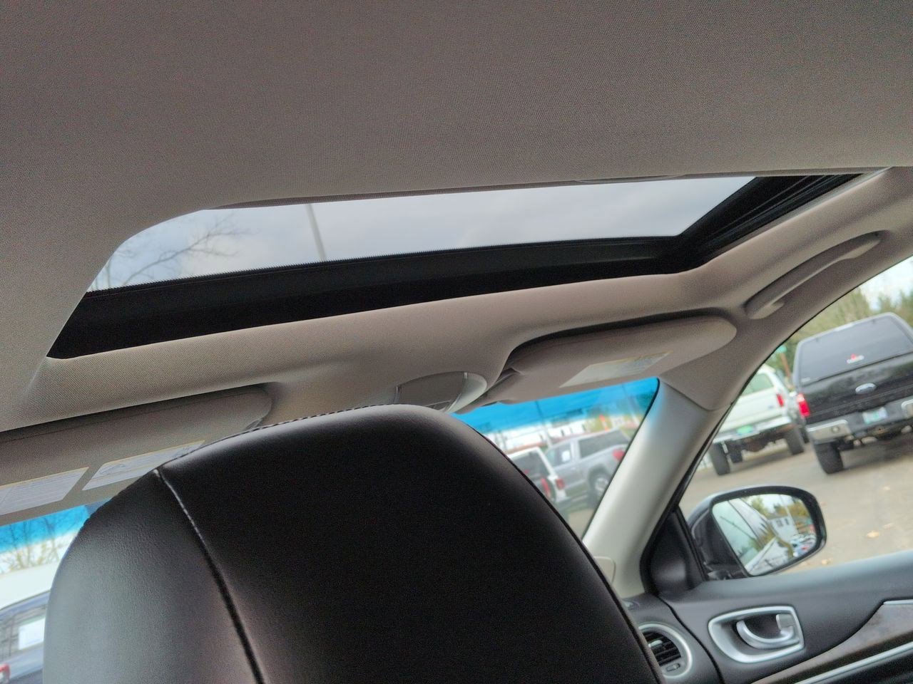 Thumbnail: 2014 INFINITI QX60 - 20