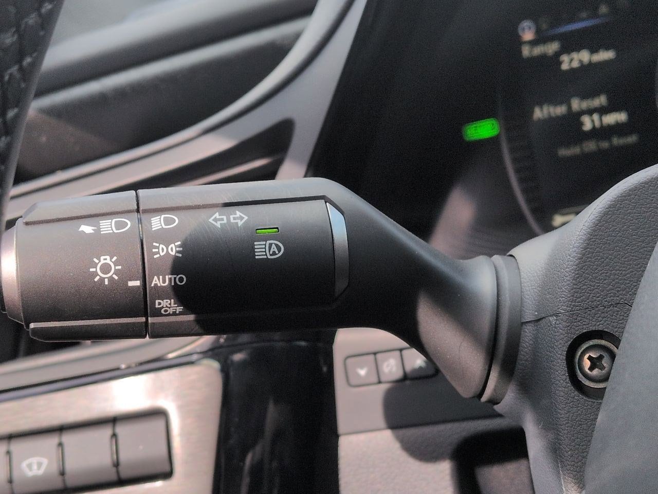 Thumbnail: 2025 Lexus ES - 29