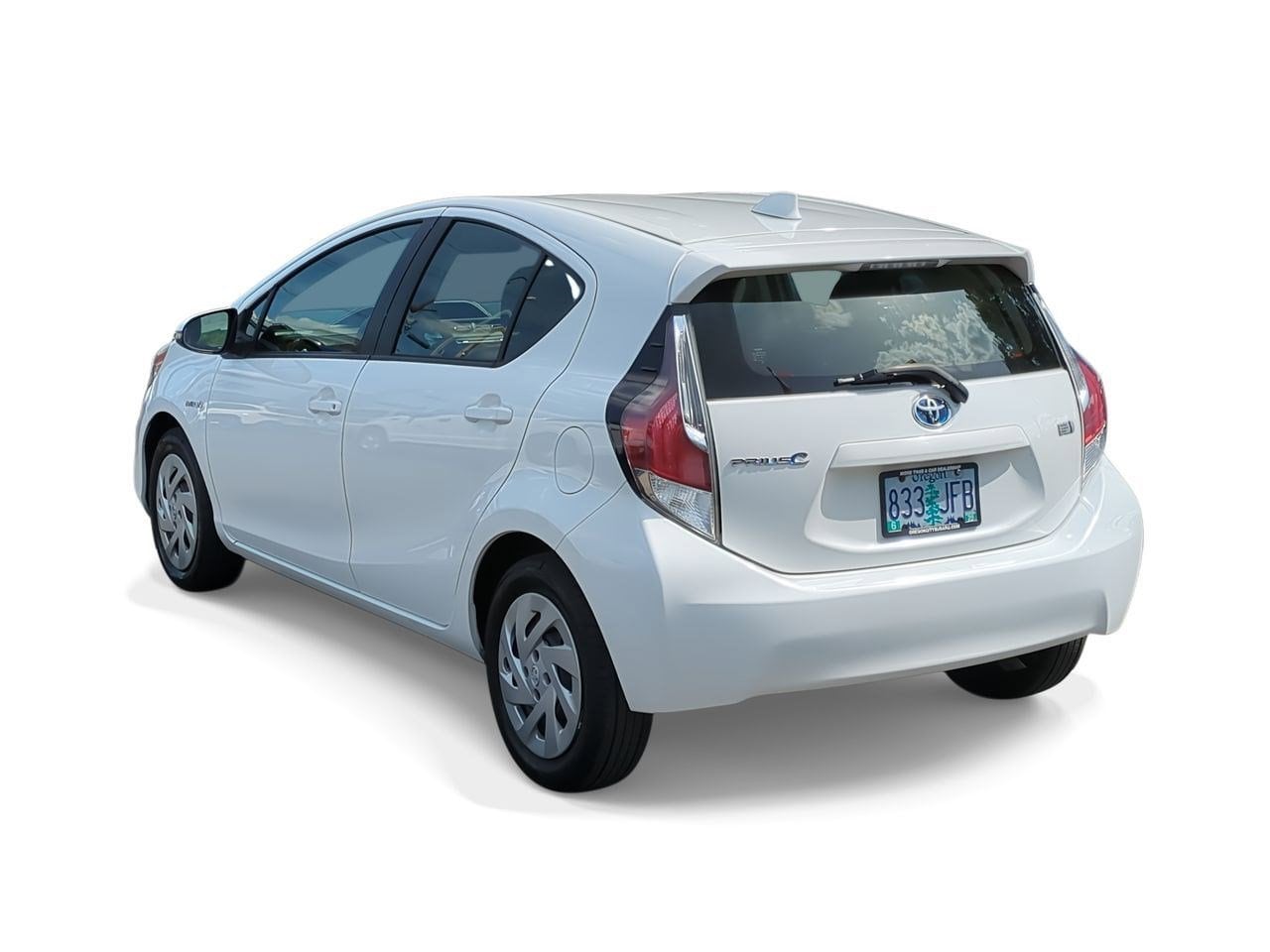 Thumbnail: 2016 Toyota Prius c - 6