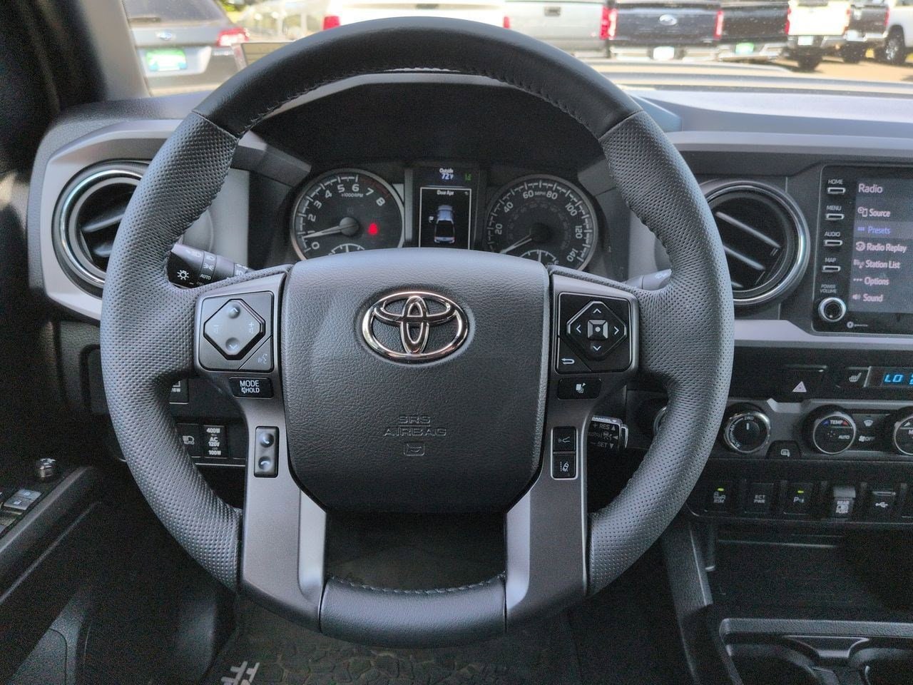 Thumbnail: 2023 Toyota Tacoma - 31