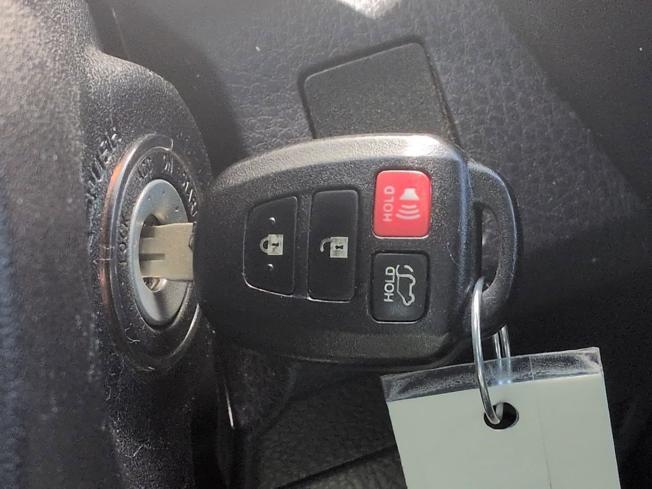 Thumbnail: 2017 Toyota RAV4 - 34