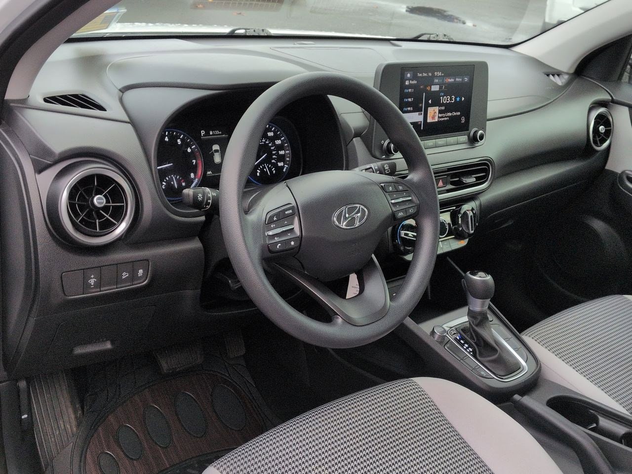 Thumbnail: 2023 Hyundai Kona - 10