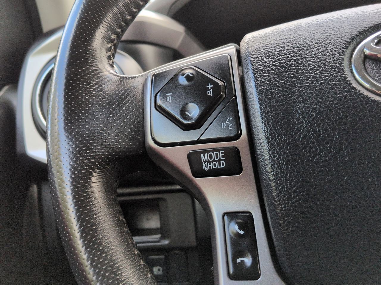 Thumbnail: 2019 Toyota Tacoma - 23