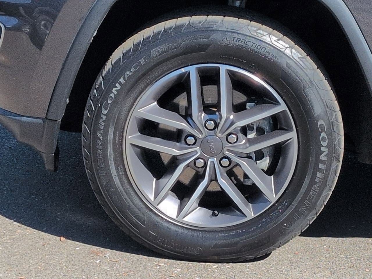 Thumbnail: 2020 Jeep Grand Cherokee - 14