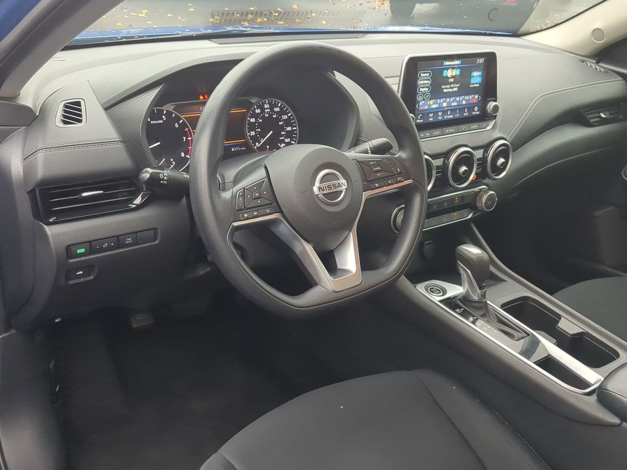 Thumbnail: 2023 Nissan Sentra - 10