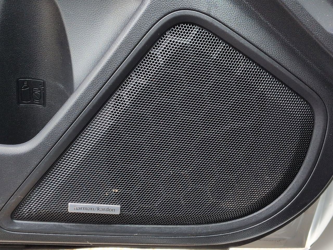 Thumbnail: 2022 Subaru Outback - 32