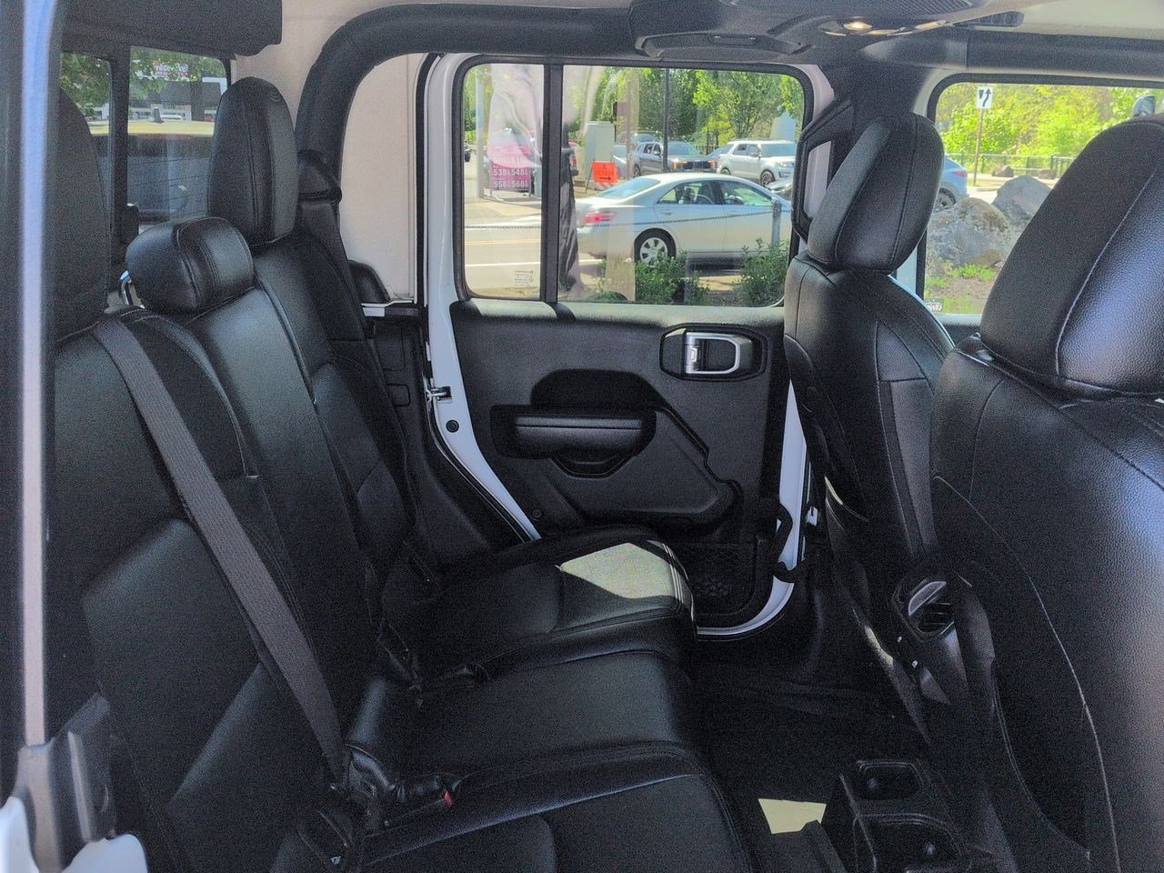 Thumbnail: 2022 Jeep Gladiator - 19