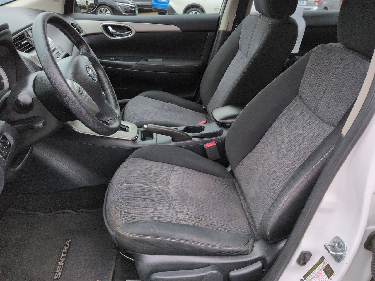 Thumbnail: 2014 Nissan Sentra - 17