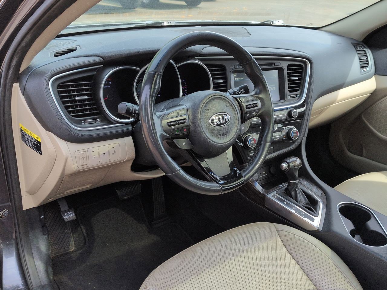 Thumbnail: 2015 Kia Optima - 10