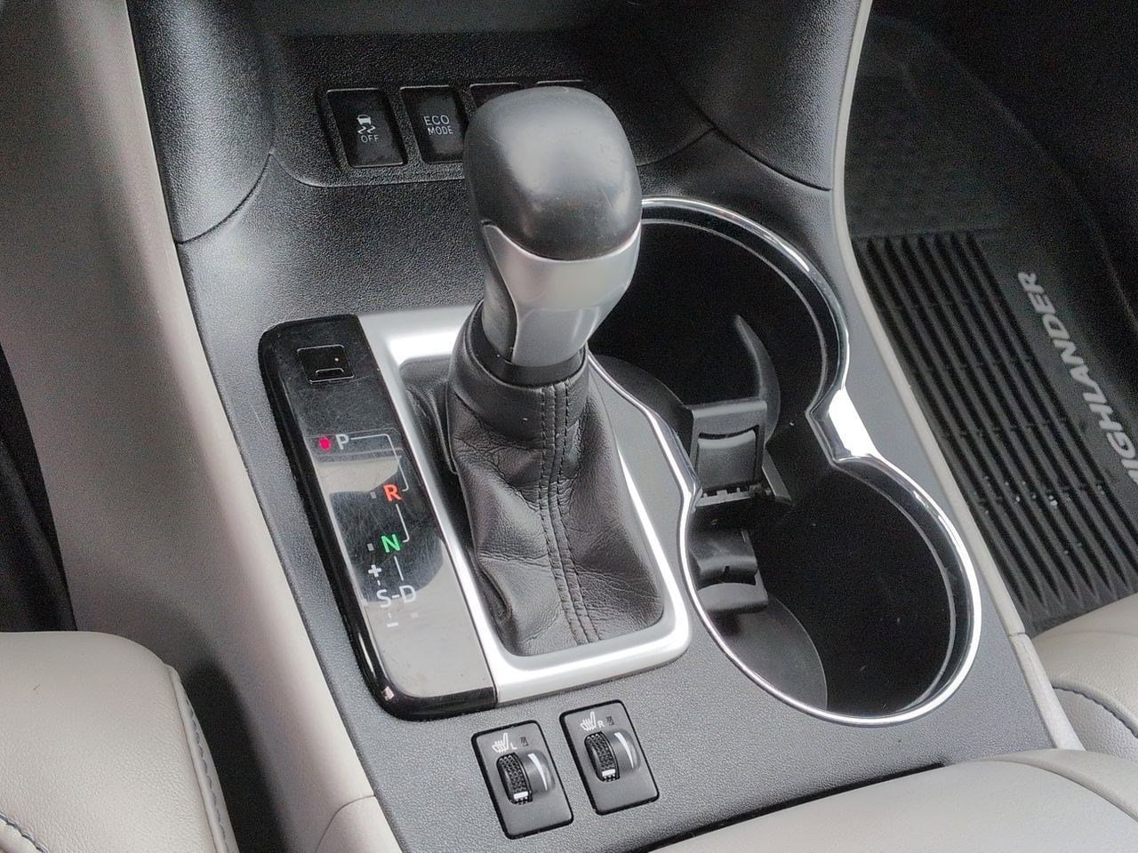 Thumbnail: 2017 Toyota Highlander - 35