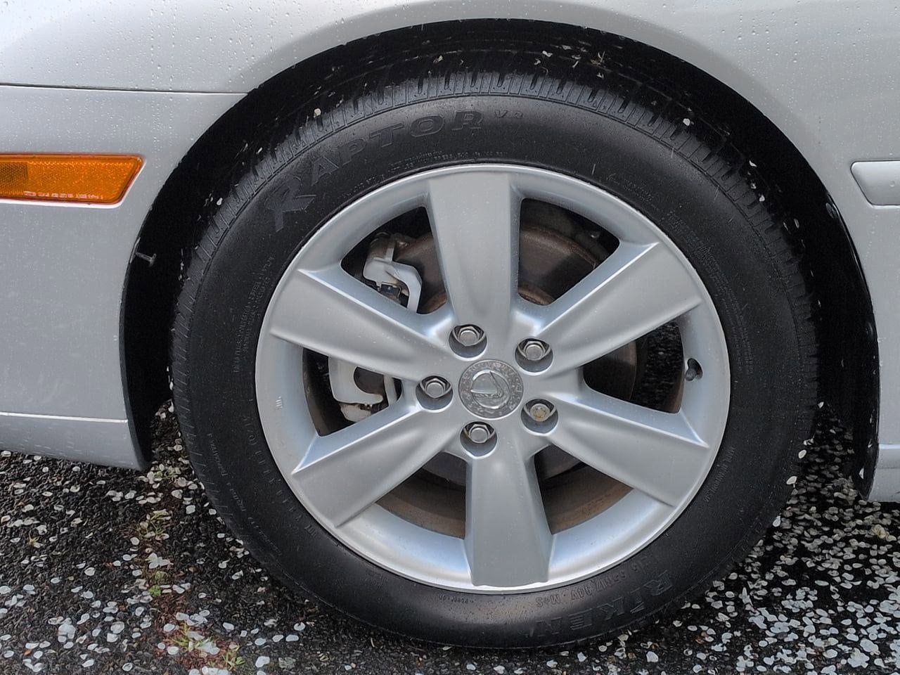 Thumbnail: 2005 Lexus ES - 14