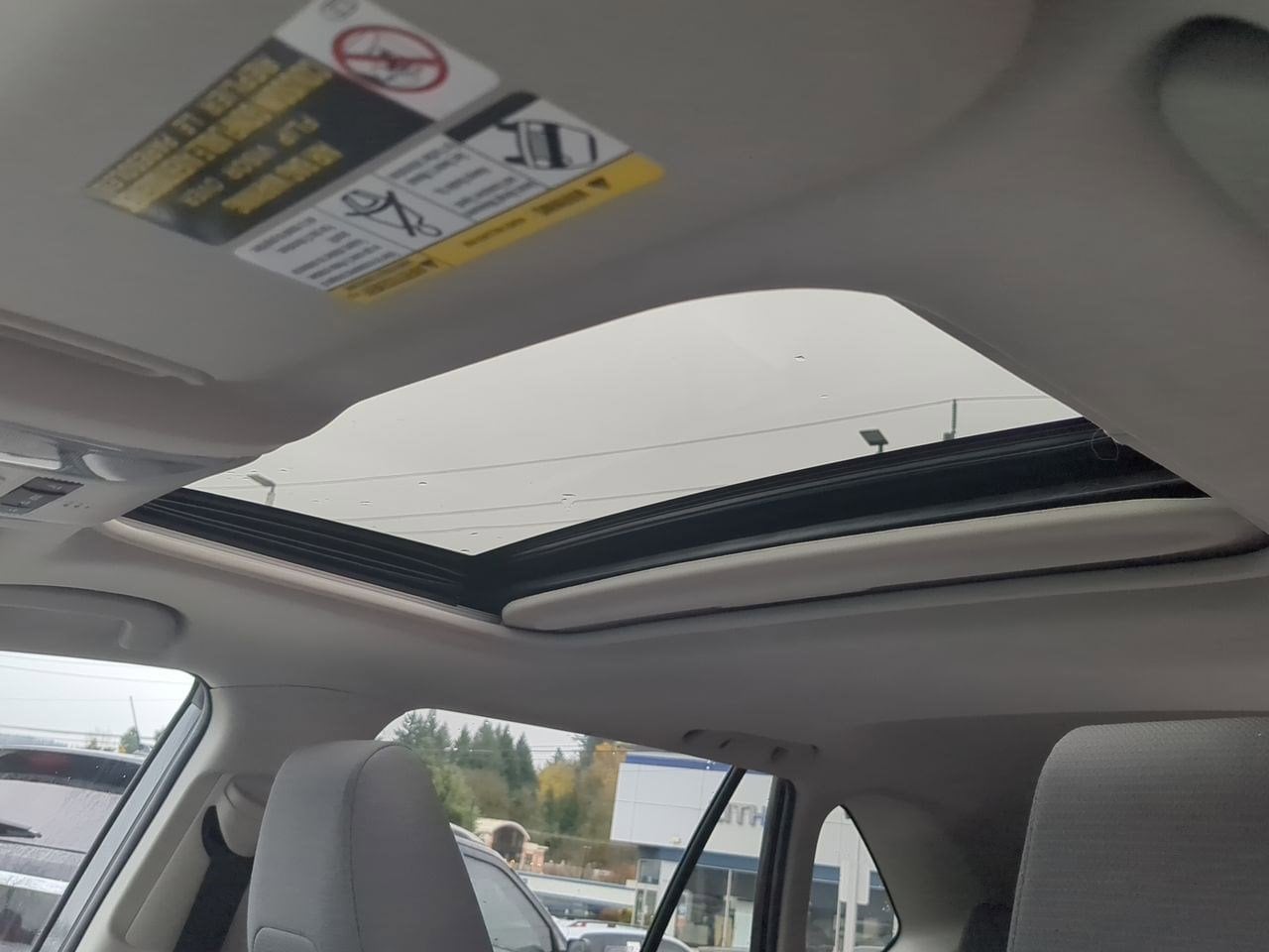 Thumbnail: 2022 Toyota RAV4 - 19