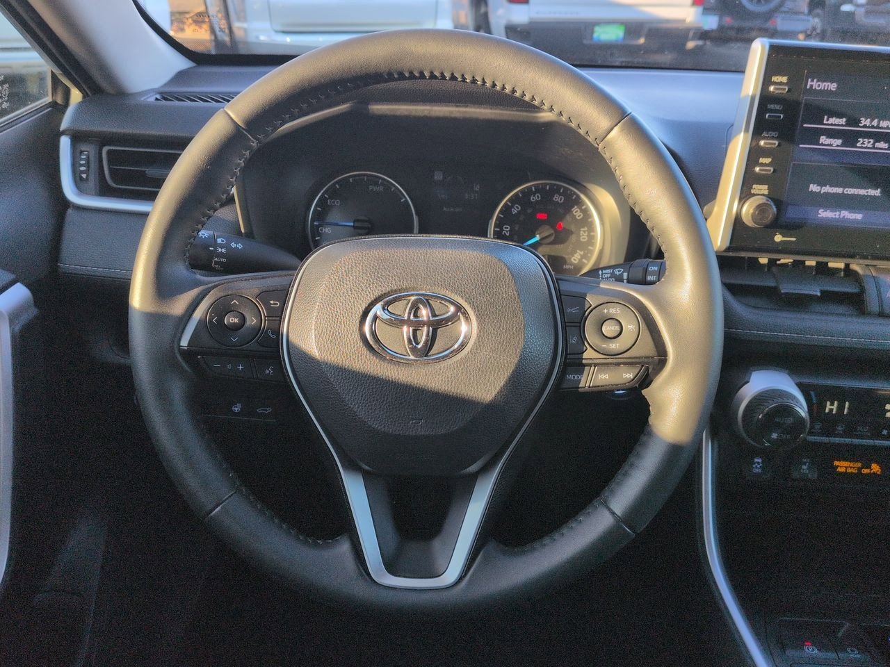 Thumbnail: 2022 Toyota RAV4 - 24