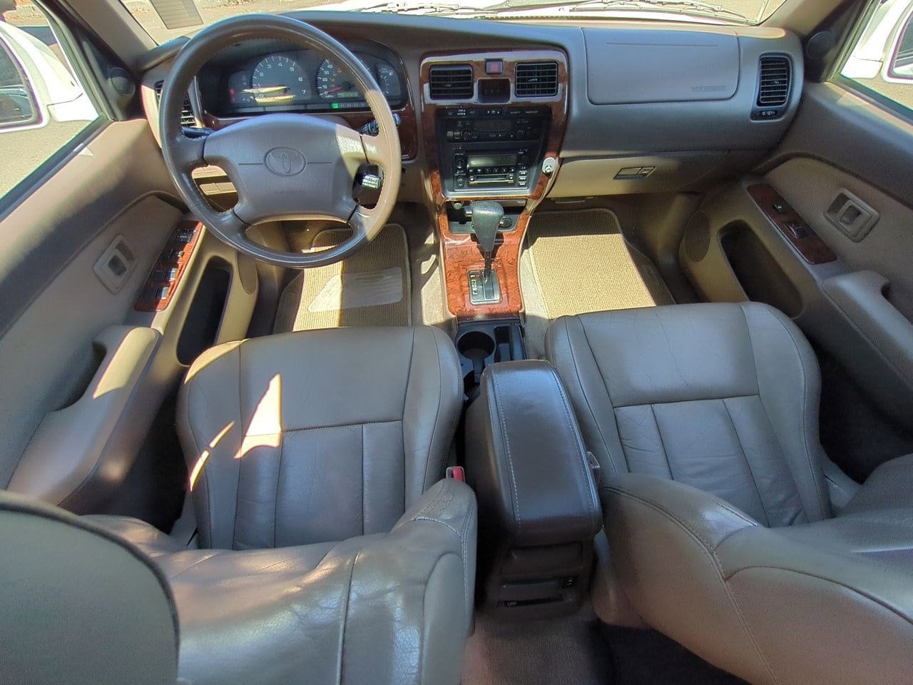 Thumbnail: 2000 Toyota 4Runner - 23