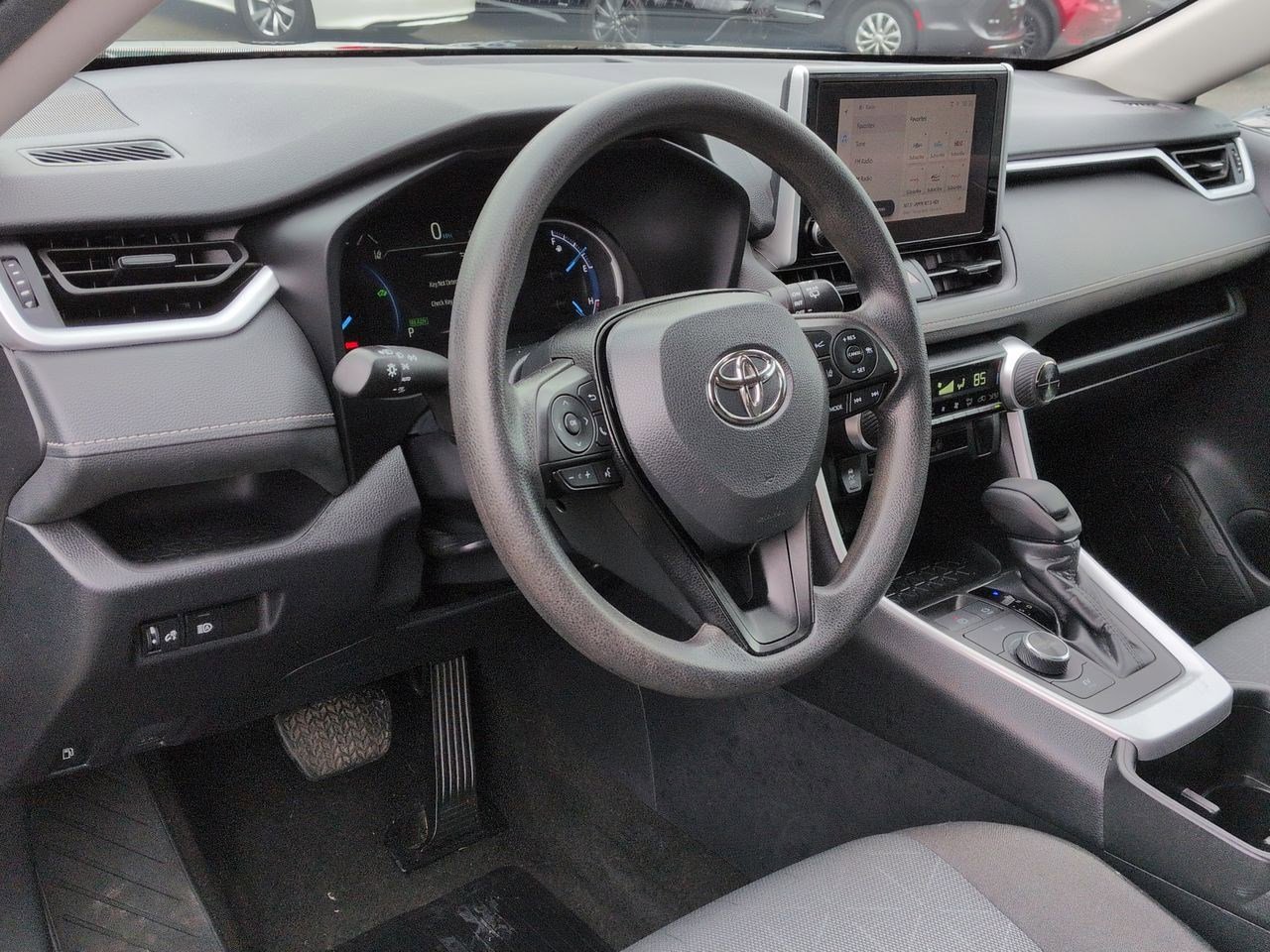 Thumbnail: 2024 Toyota RAV4 - 10