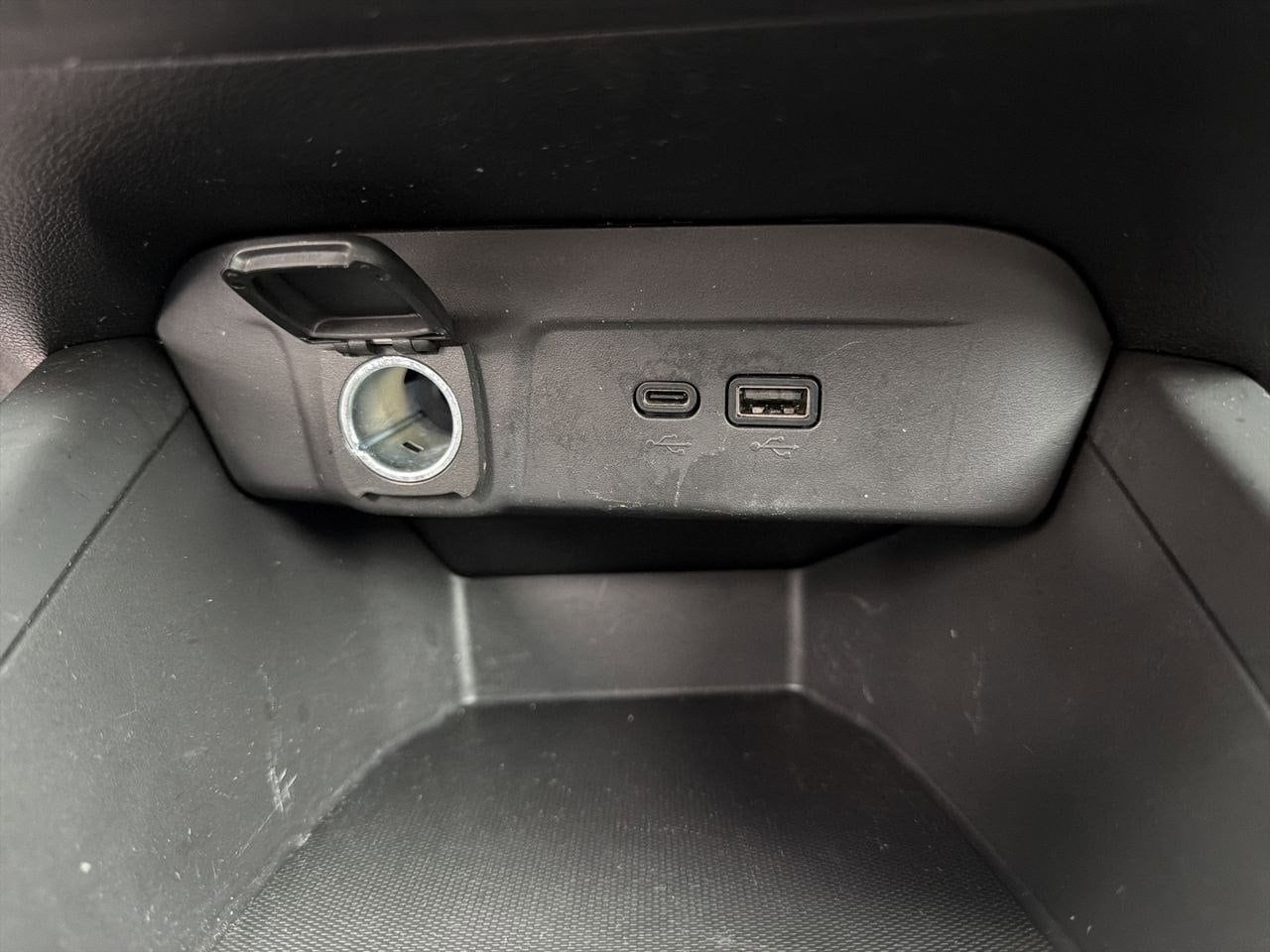 Thumbnail: 2024 Chevrolet Trax - 37