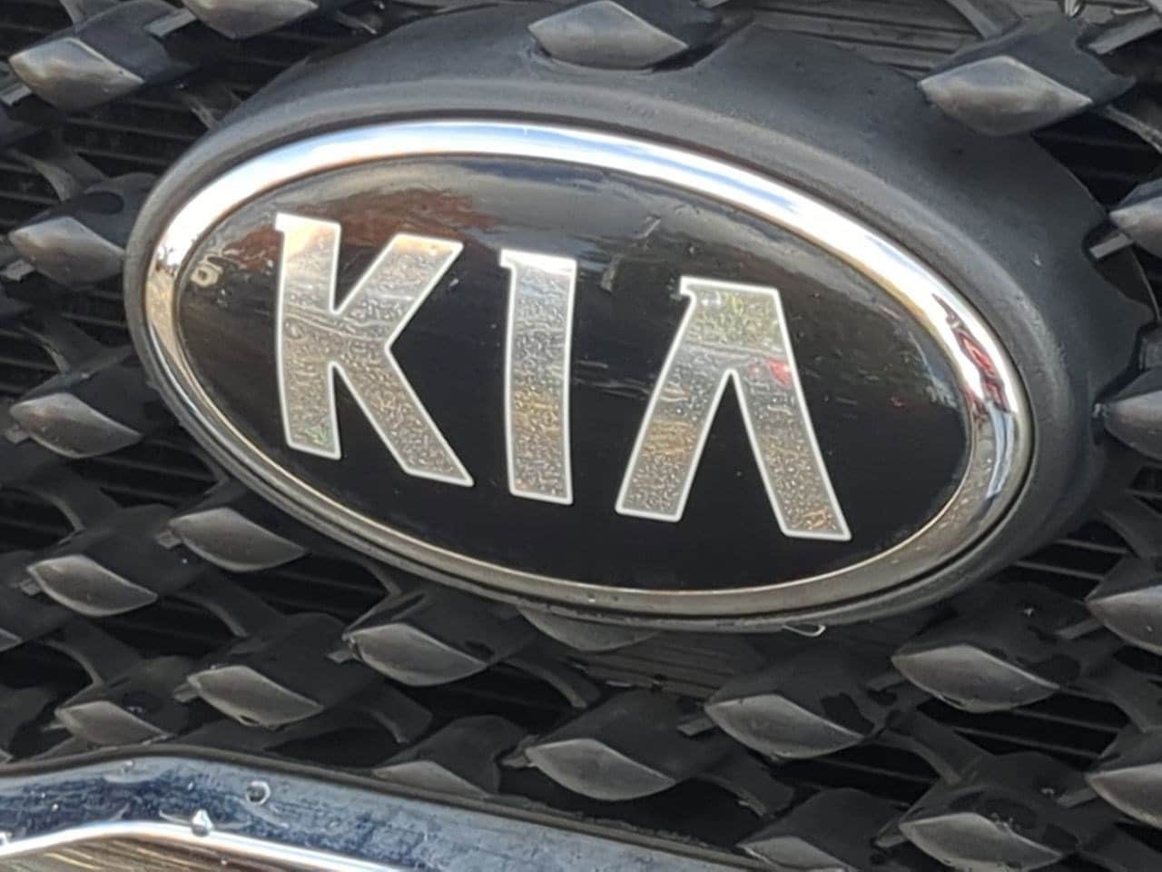 Thumbnail: 2016 Kia Sorento - 11