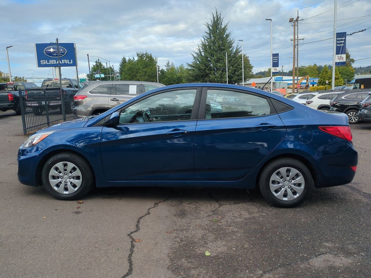 2017 Hyundai Accent SE photo 3