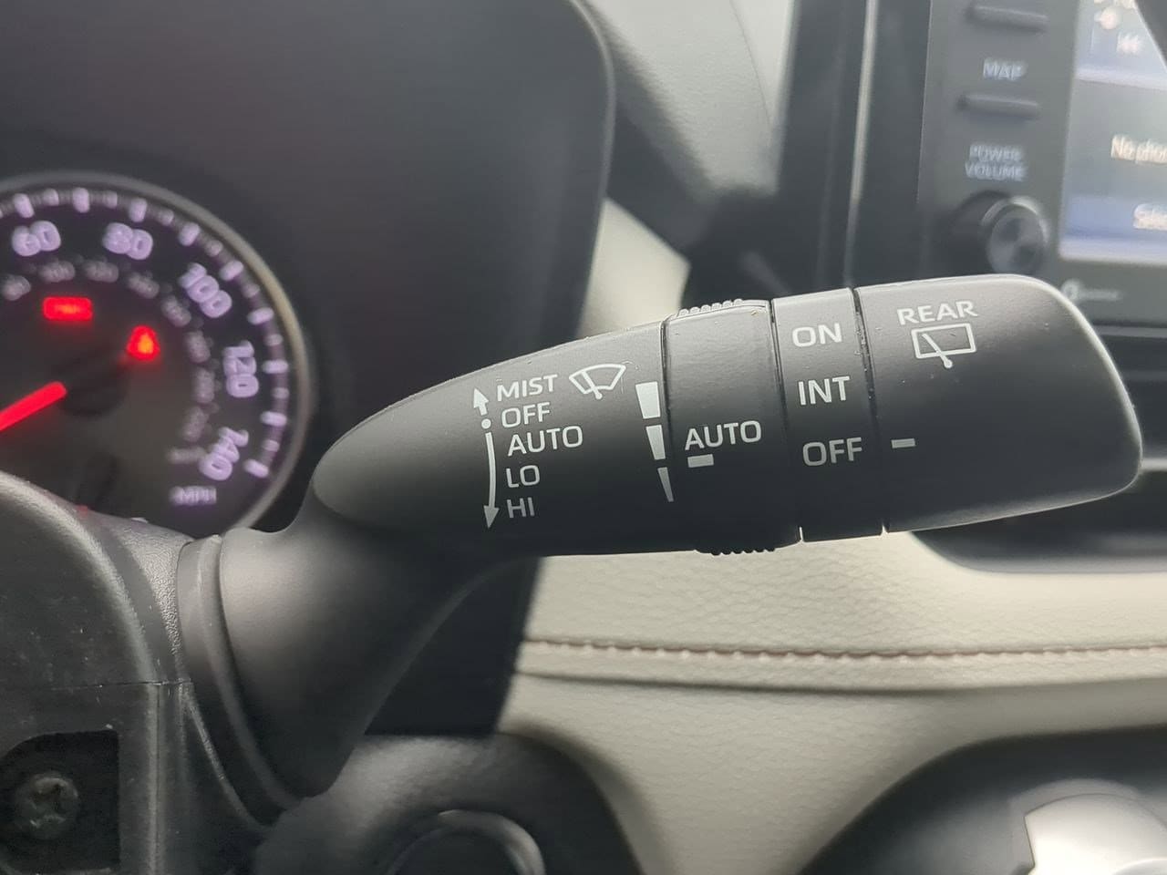 Thumbnail: 2022 Toyota RAV4 - 27