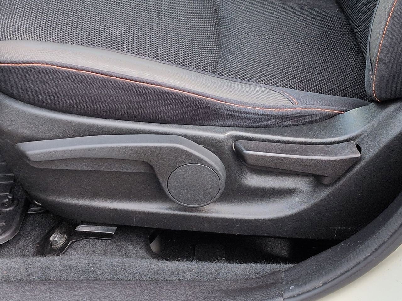 Thumbnail: 2017 Subaru Crosstrek - 18