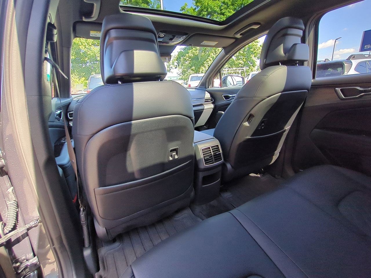Thumbnail: 2025 Kia Sportage - 26