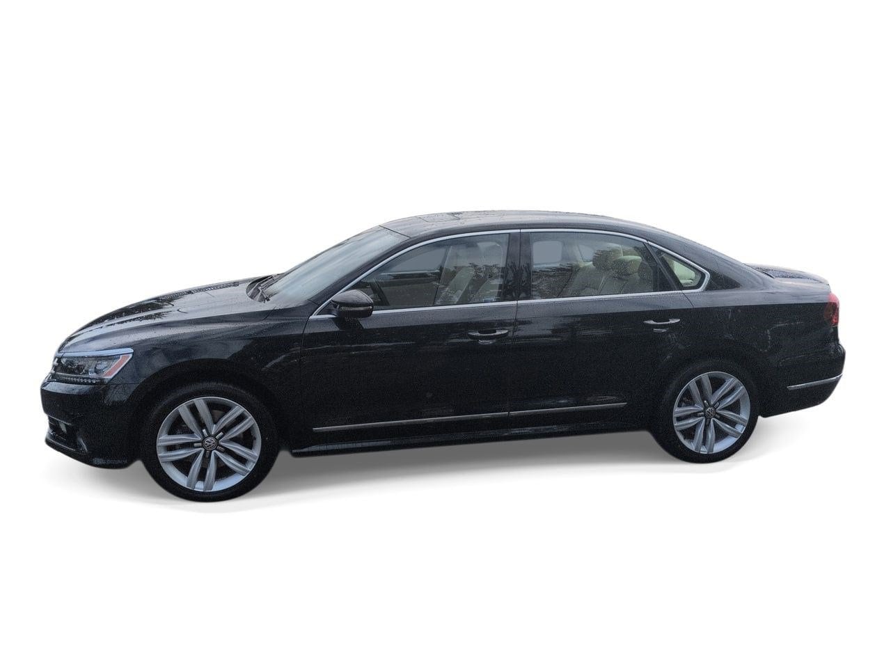 Thumbnail: 2017 Volkswagen Passat - 5