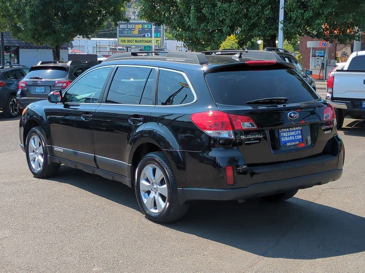 2012 Subaru Outback 2.5i Limited 6