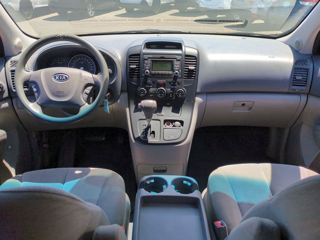 Thumbnail: 2011 Kia Sedona - 15