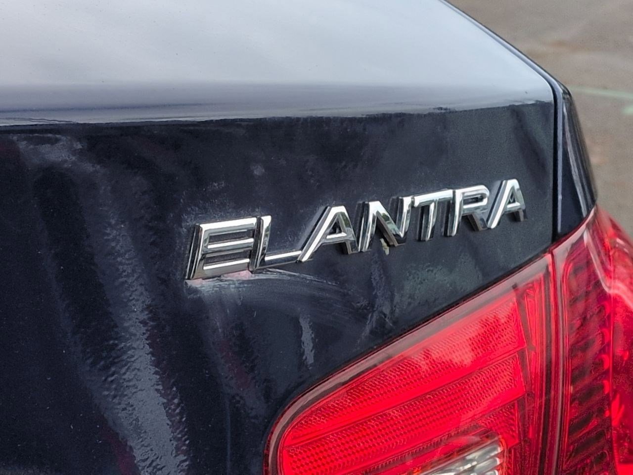 Thumbnail: 2009 Hyundai Elantra - 13