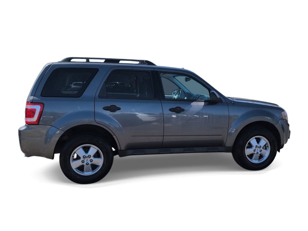 Thumbnail: 2011 Ford Escape - 9