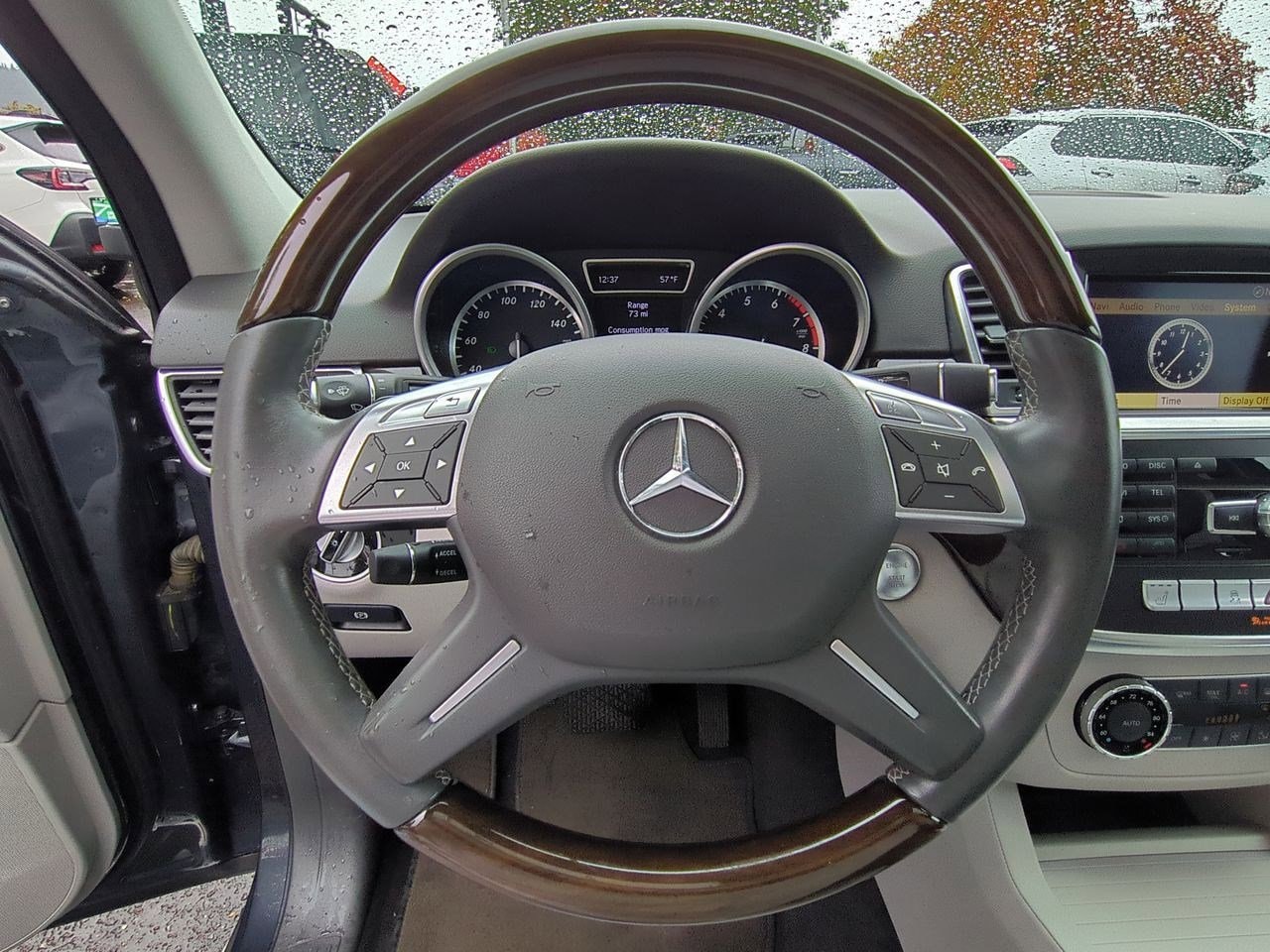 Thumbnail: 2012 Mercedes-Benz M-Class - 25