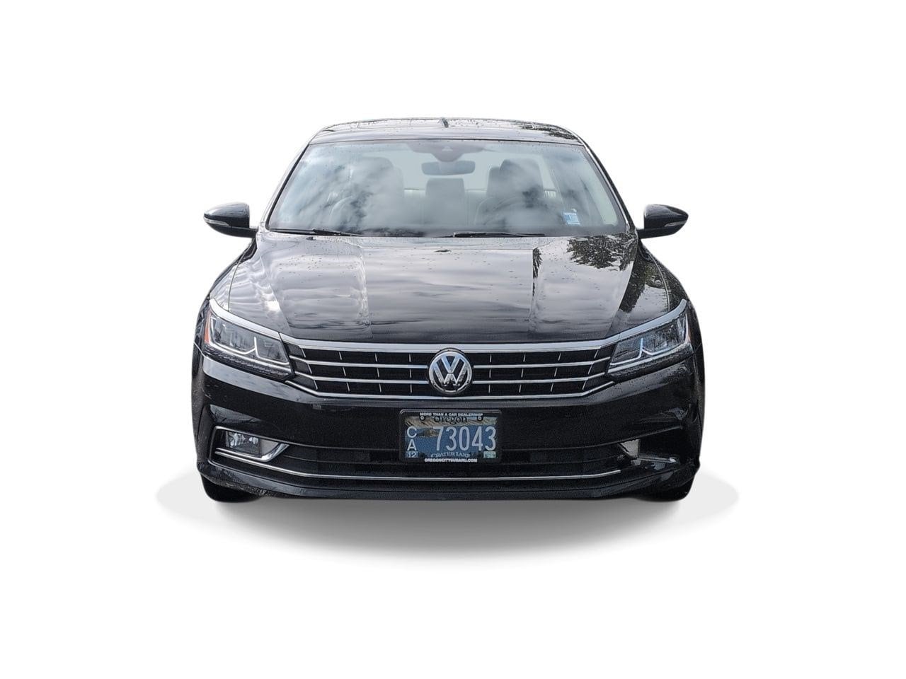 Thumbnail: 2017 Volkswagen Passat - 3