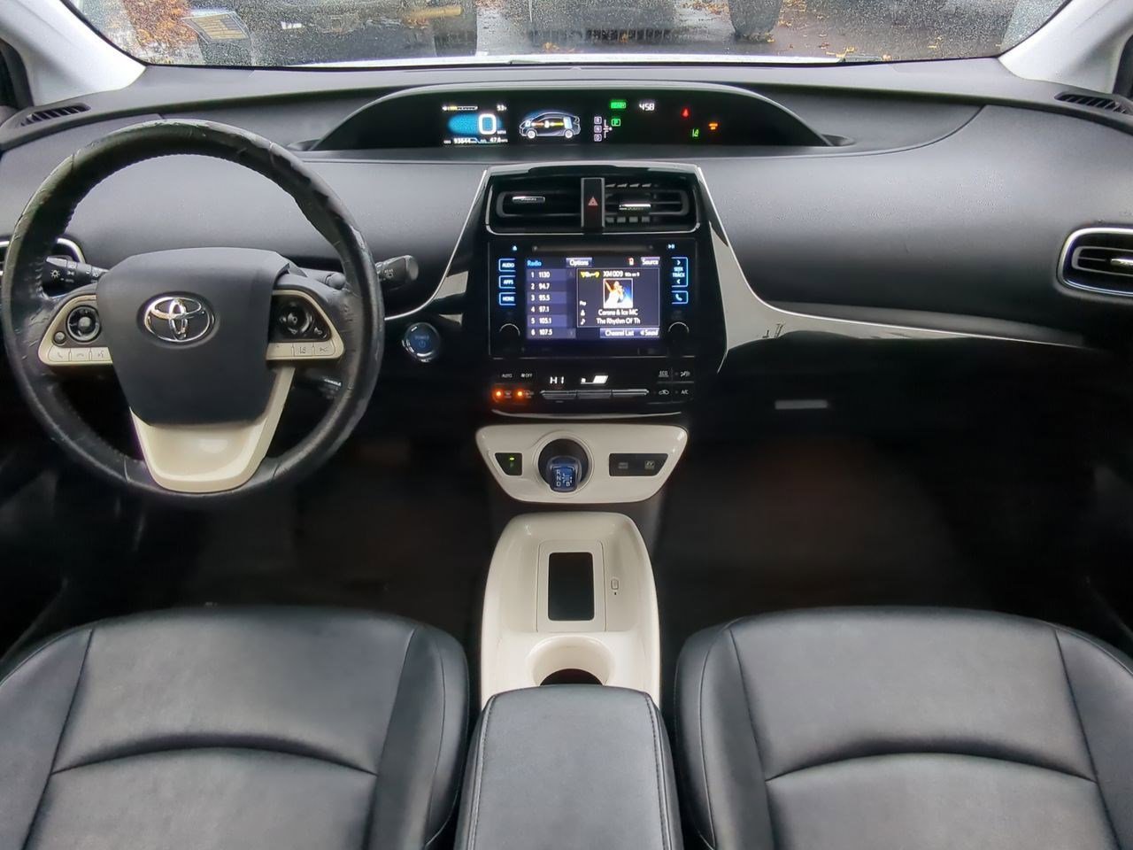 Thumbnail: 2016 Toyota Prius - 16