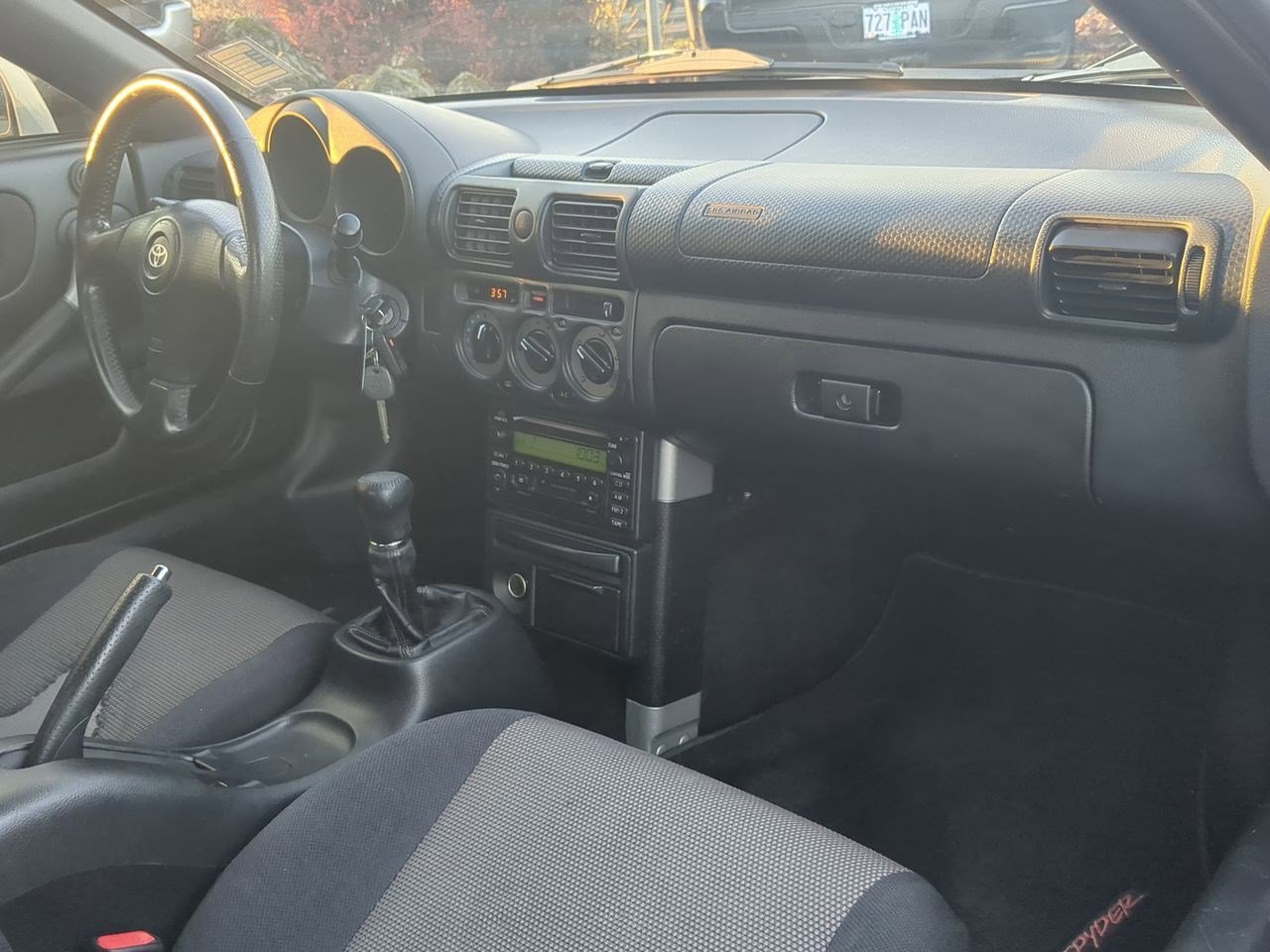 Thumbnail: 2001 Toyota MR2 Spyder - 16