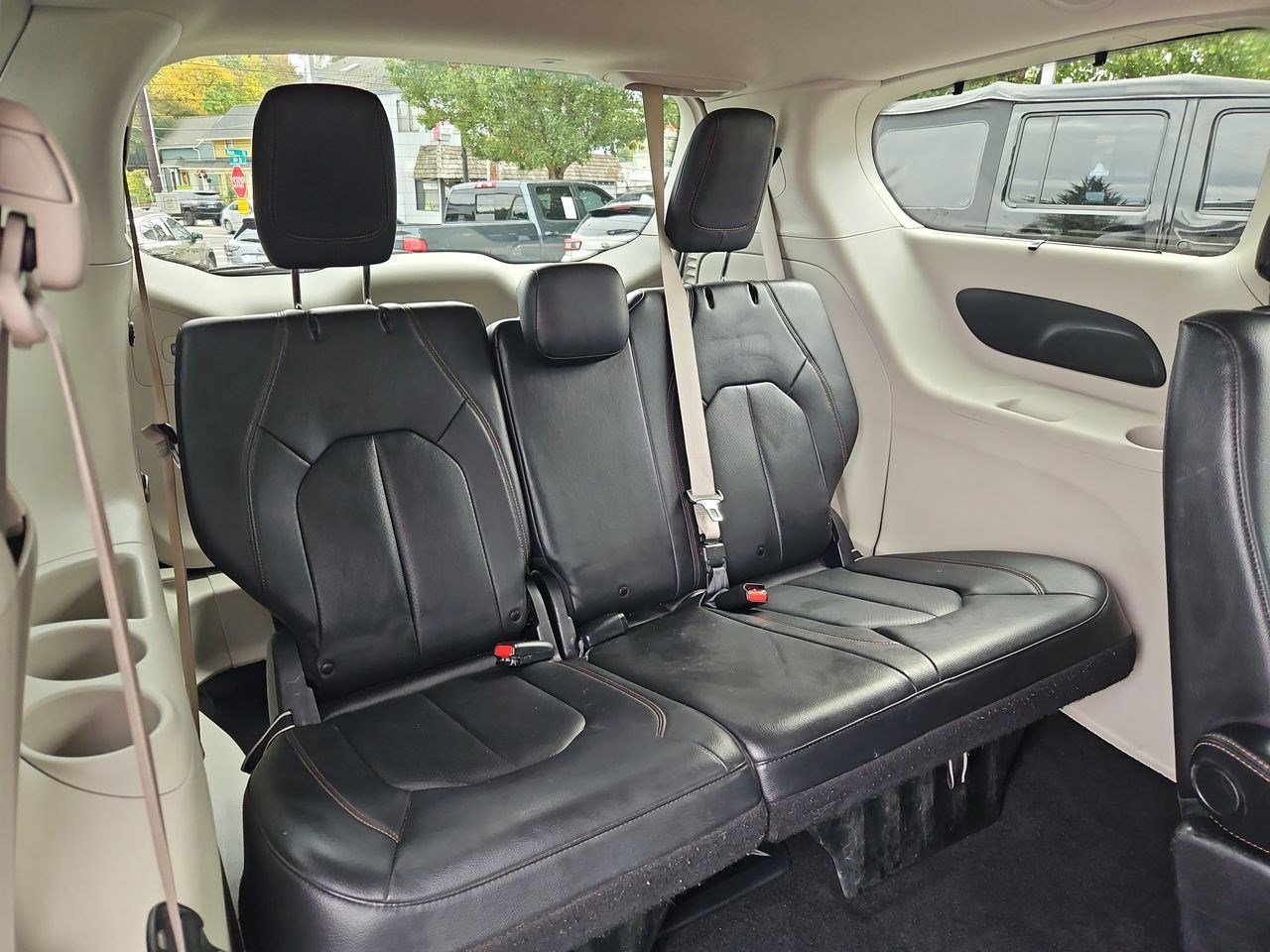 Thumbnail: 2020 Chrysler Pacifica - 41