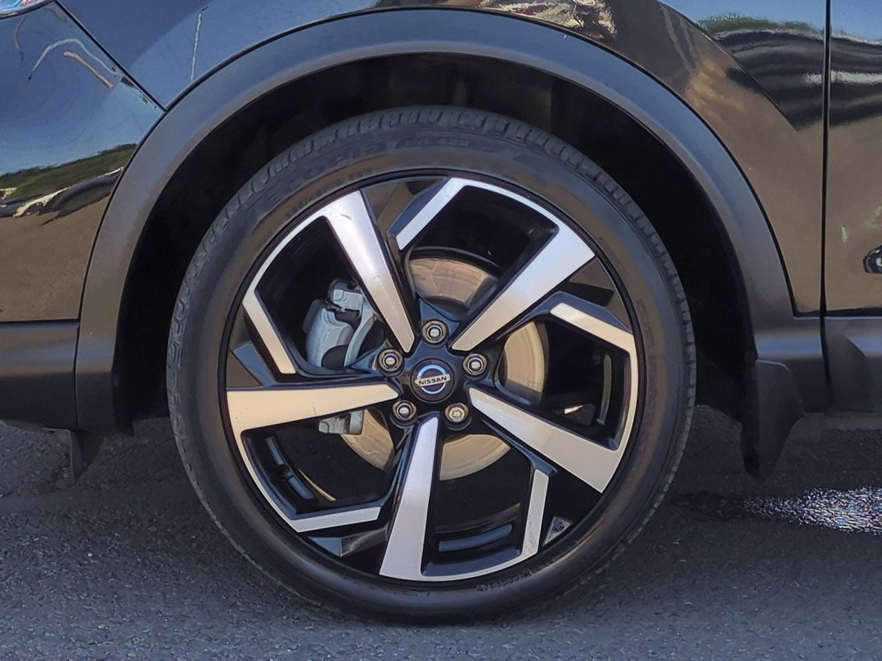 Thumbnail: 2020 Nissan Rogue Sport - 13