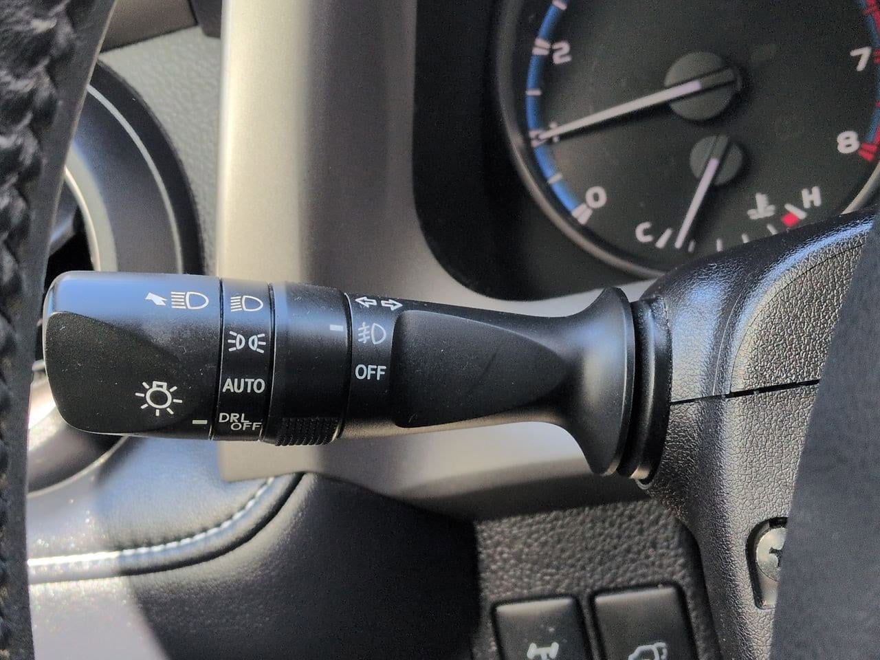 Thumbnail: 2017 Toyota RAV4 - 27