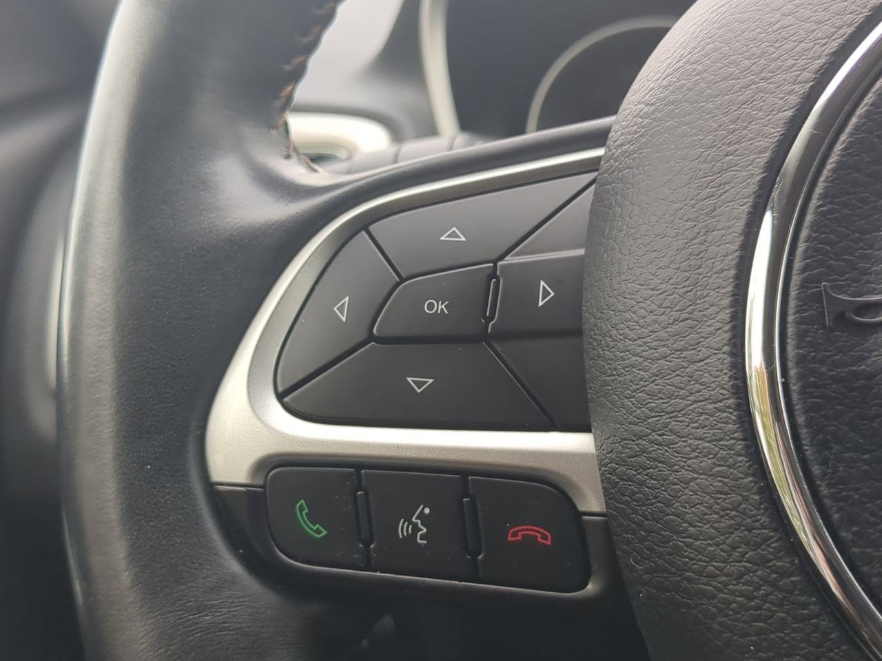 Thumbnail: 2018 Jeep Compass - 24