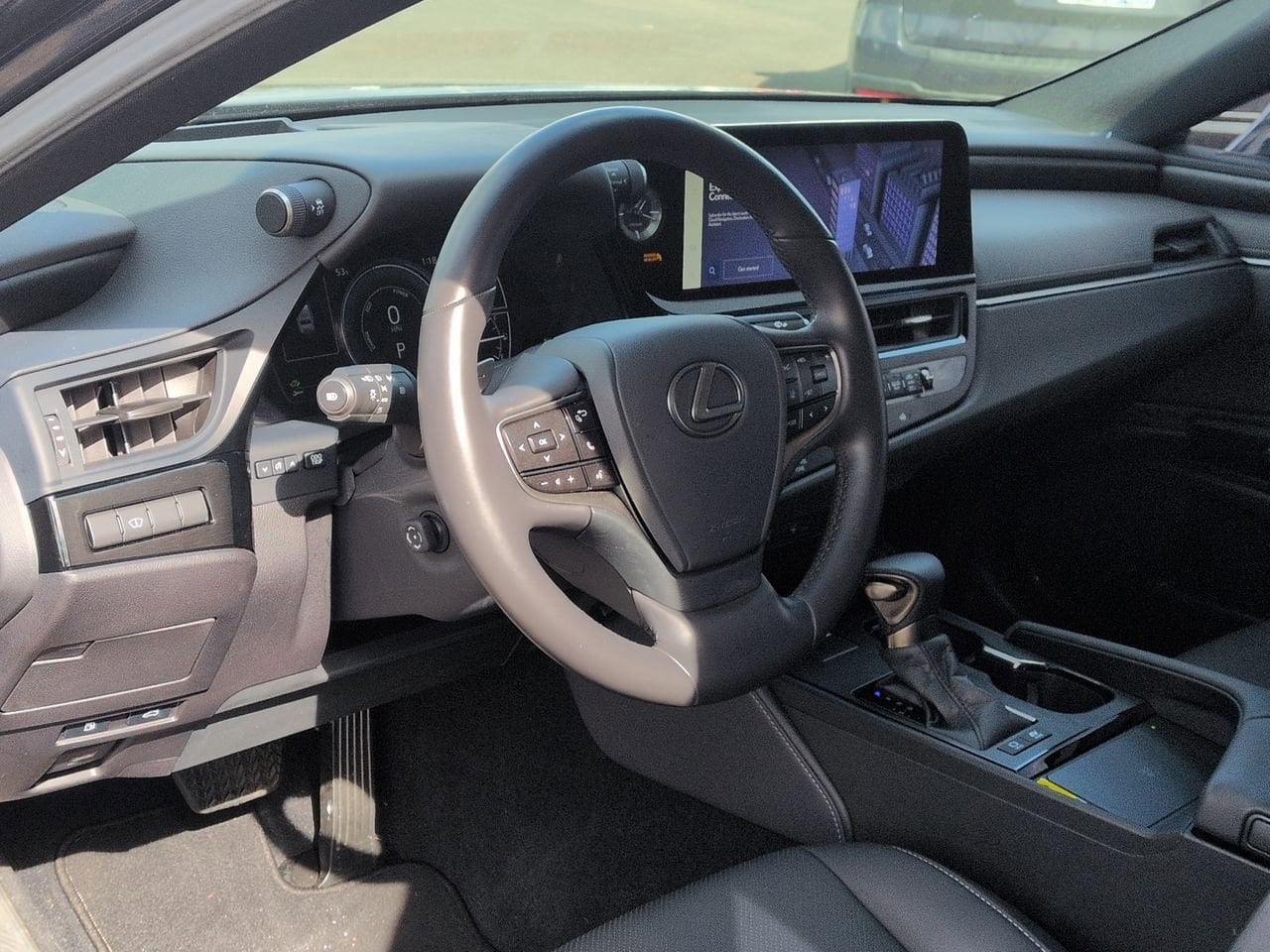 Thumbnail: 2025 Lexus ES - 10